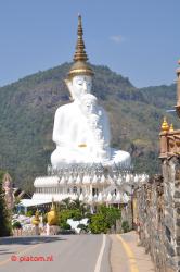 Wat Phratat Pha Sorn Kaew.